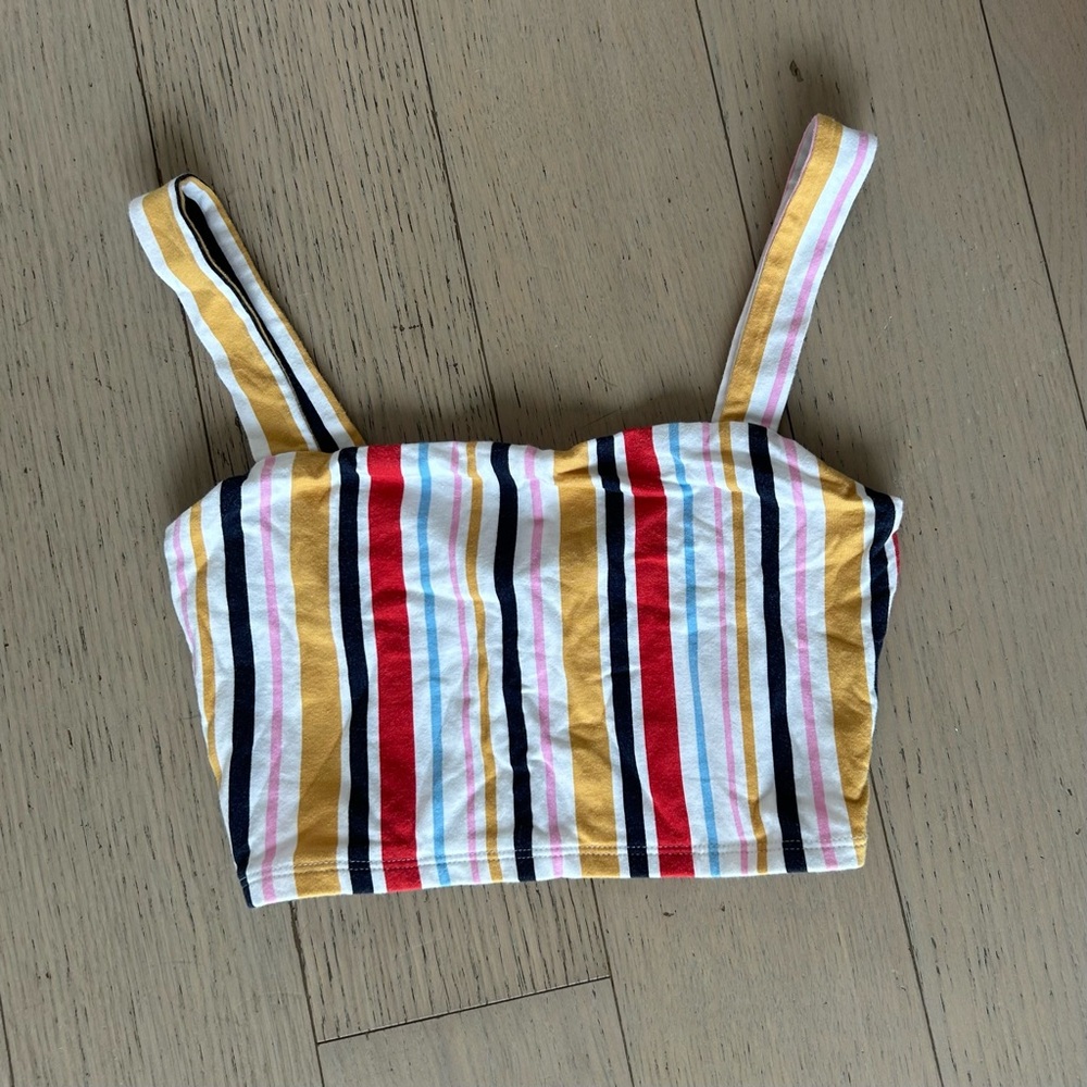 colorful striped crop top
brand forever21
size small
good condition